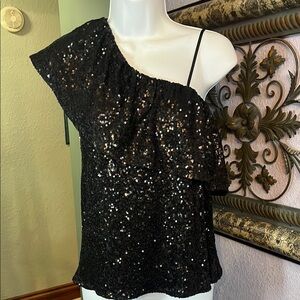 NWT BB Dakota Black Sequin One-Shoulder Top- stretchy Sz XS- gorgeous